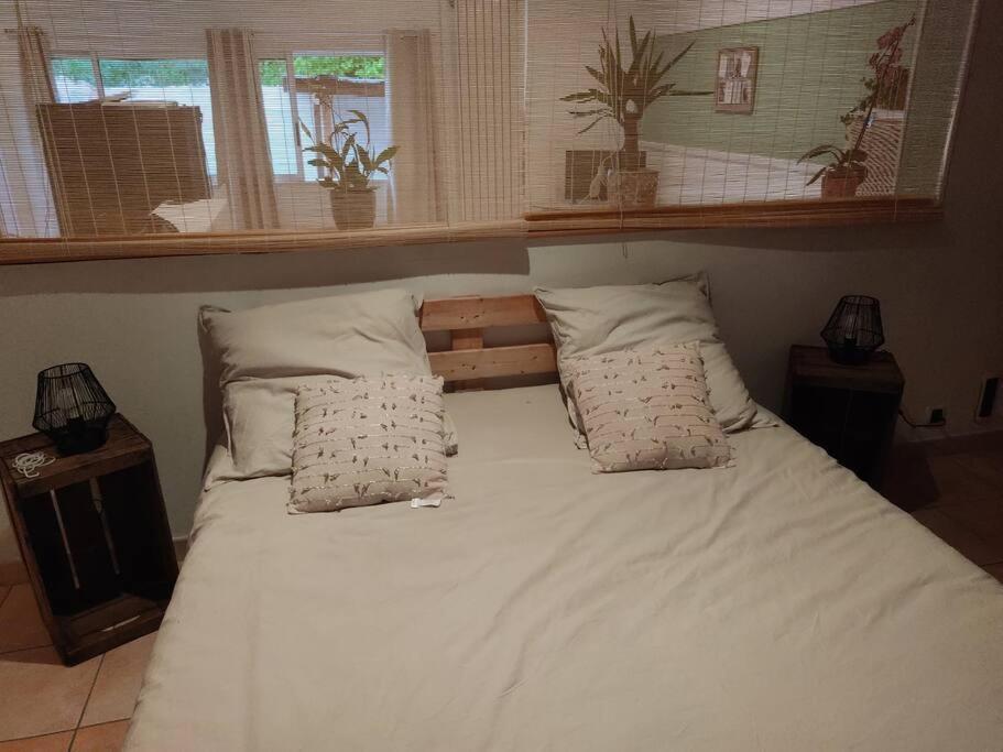 Appartement Velleron-4 Personnes Extérieur photo