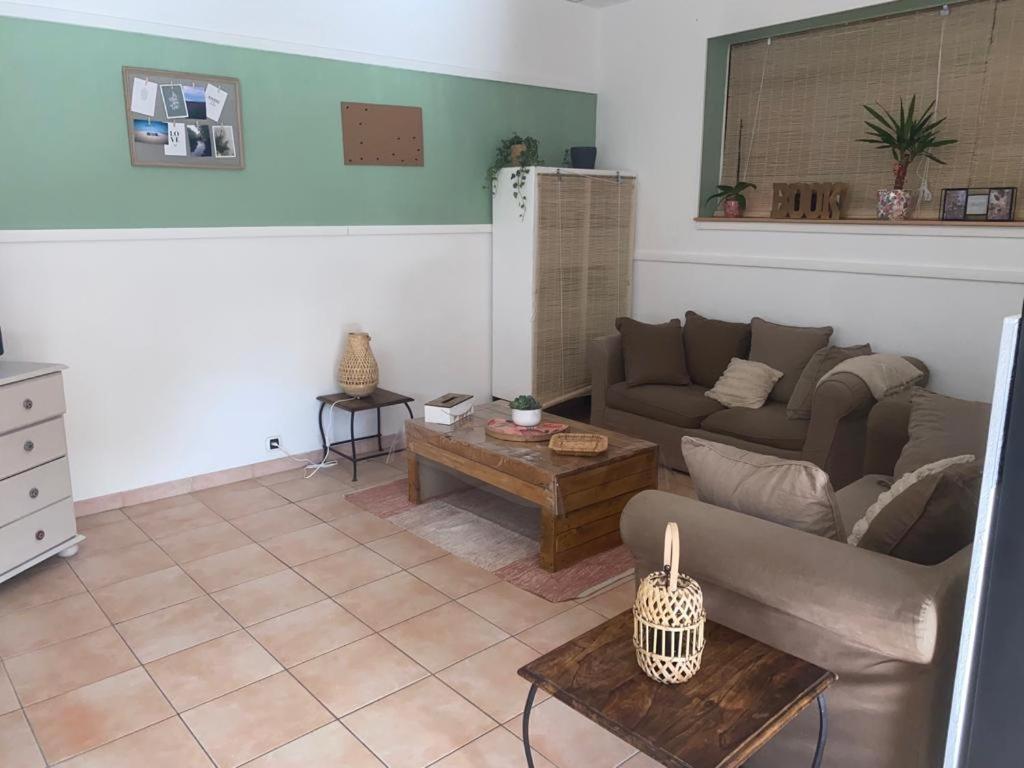 Appartement Velleron-4 Personnes Extérieur photo